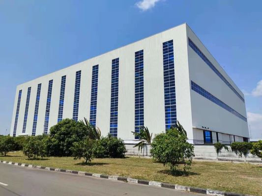 โกดังโครงสร้างเหล็ก Prefab ด้วยกรอบ H และแผ่นแซนด์วิช