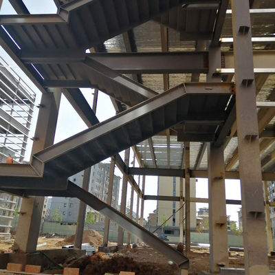 โครงสร้างสตูล Prefab ที่มีคุณสมบัติสูง สร้างช่องทาง
