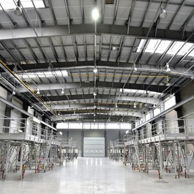 โครงสร้างคลังสินค้า Prefab กันลม โครงสร้าง H Steel Window Frame สร้างคลังสินค้า