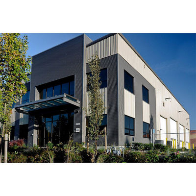 ISO 9001 / CE อาคารโรงงานกรอบโลหะ Prefab พร้อมการประกอบง่าย โกดังโครงสร้างเหล็กบูรณาการหลายประการ