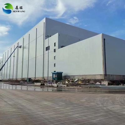 คลังสินค้าโครงสร้างเหล็ก Prefab Custom พร้อมการออกแบบกรอบประตู