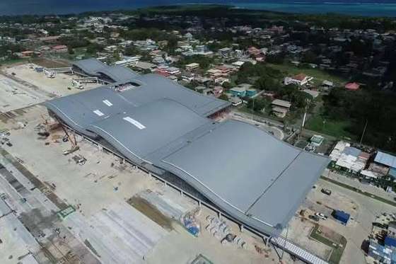 โกดังโครงสร้างเหล็กที่มีมุมบราซิ่ง โครงเหล็กบราซิ่ง แบทบราซิ่ง และบราซิ่งท่อเหล็กสําหรับการแก้ไขการเก็บรักษาที่ยั่งยืน