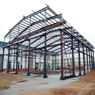 โกดังโครงสร้างเหล็กที่มี Sa 2.5 Shot Blasting European S235 S355 โกดังเก็บโลหะ