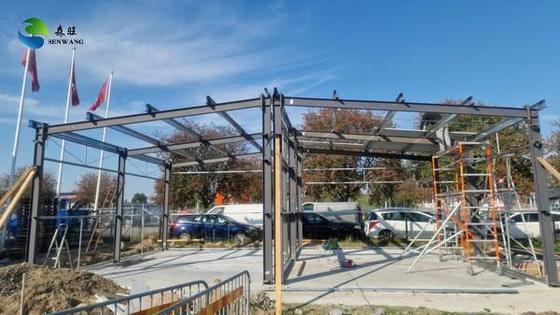 คลังสินค้าโครงสร้างเหล็กชุบสังกะสีแบบจุ่มร้อน พร้อมหลังคาลาดเดี่ยว/คู่/หลายลาด และเหล็กฉากค้ำยันเพื่อการจัดเก็บที่ทนทาน